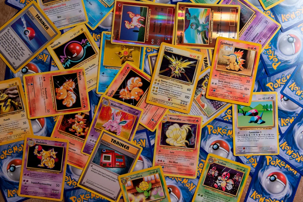 Collectibles trading process — visual atmosphere